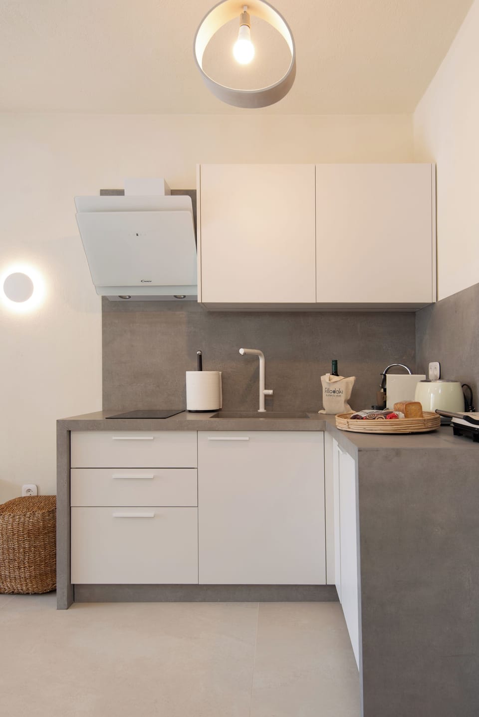 Junior Suite, Private Pool, Sea View | Private kitchen | Fridge, microwave, oven, dishwasher