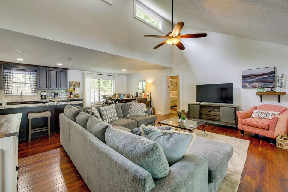 House (3 Bedrooms) | Interior