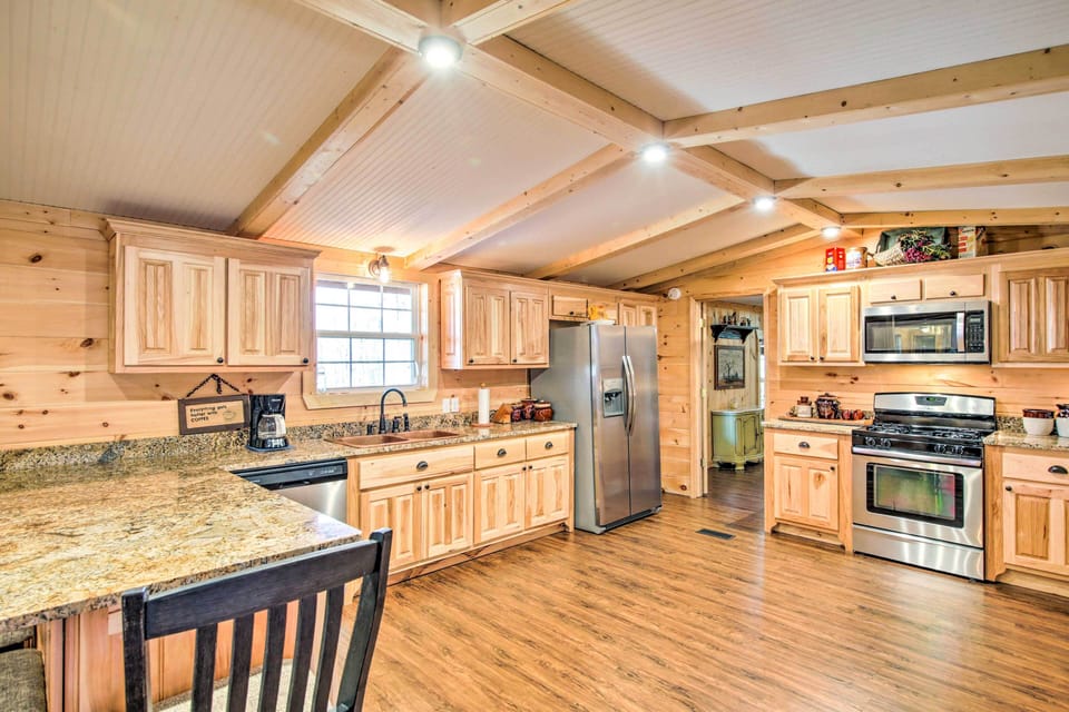 House (3 Bedrooms) | Interior