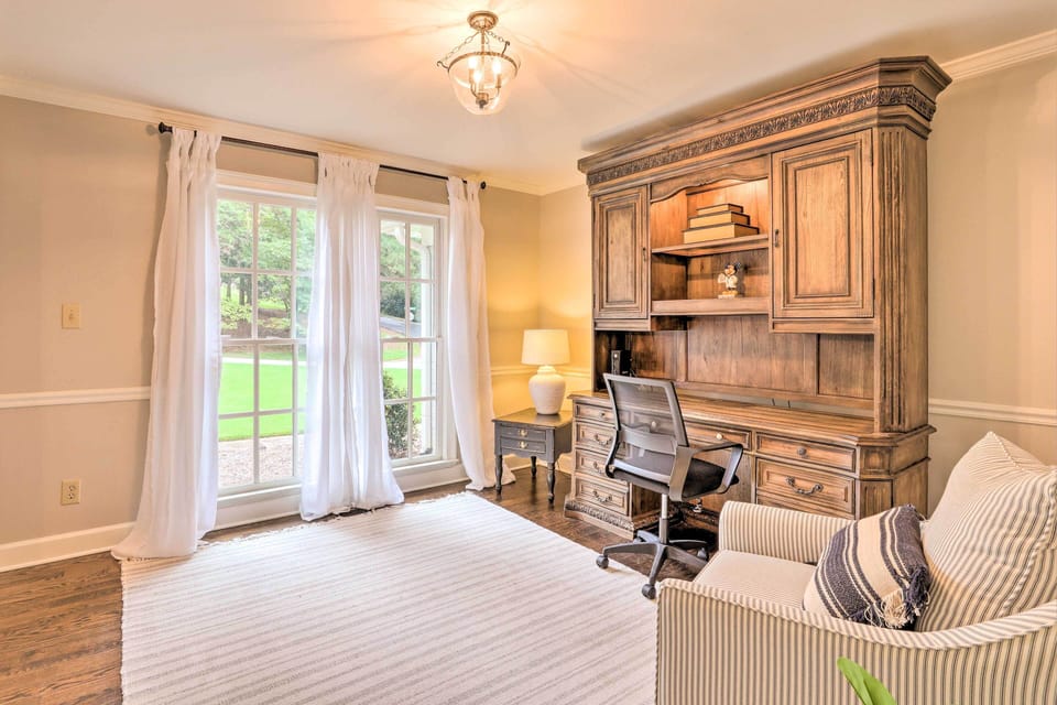 House (4 Bedrooms) | Interior