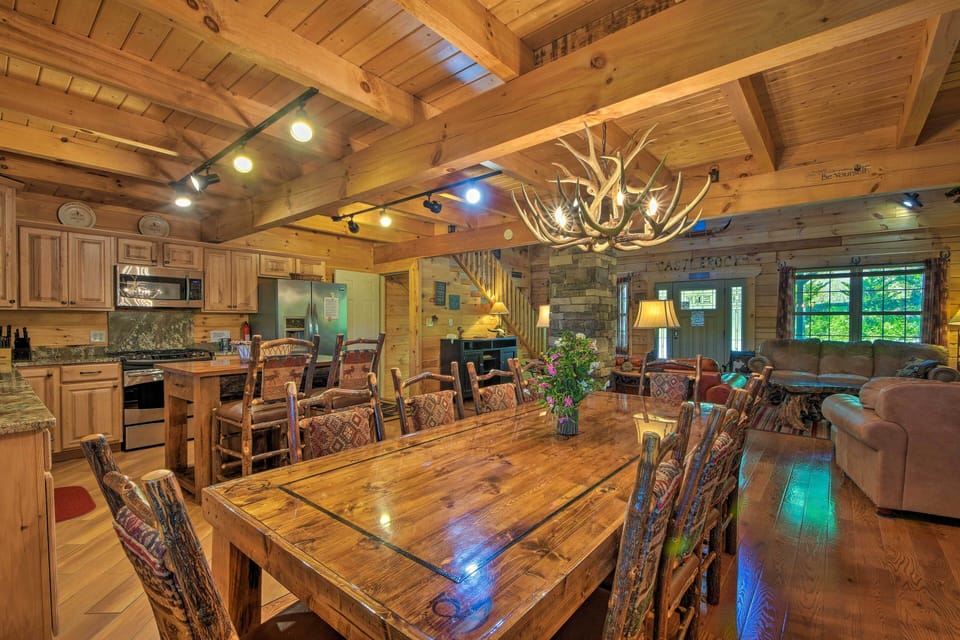 House (5 Bedrooms) | Interior