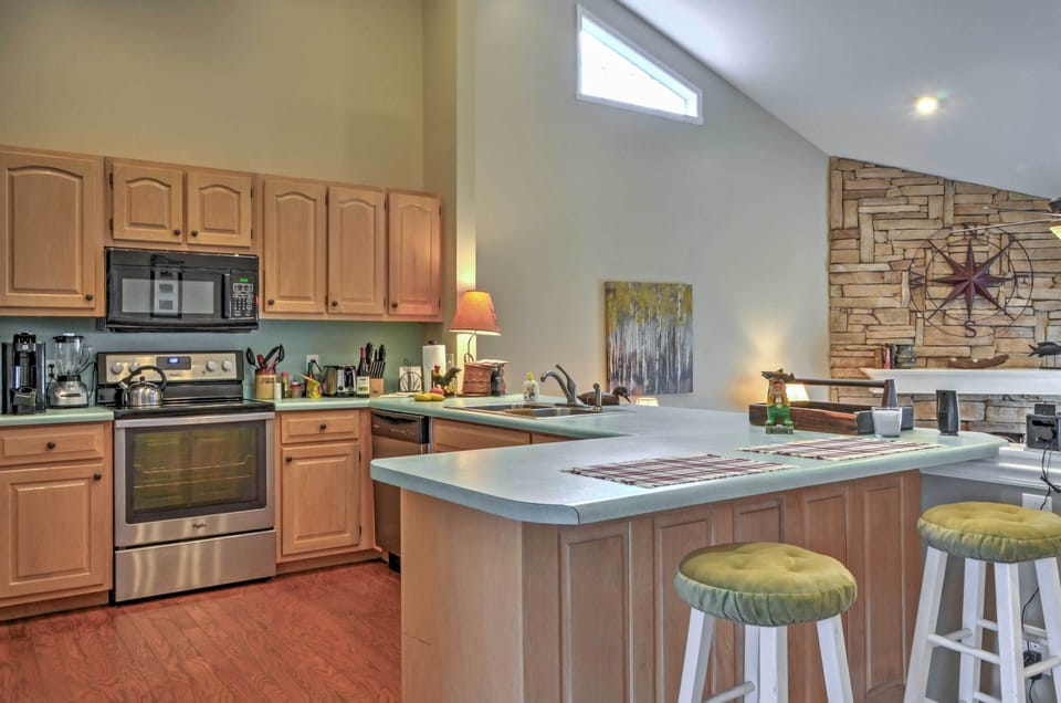 House (2 Bedrooms) | Interior