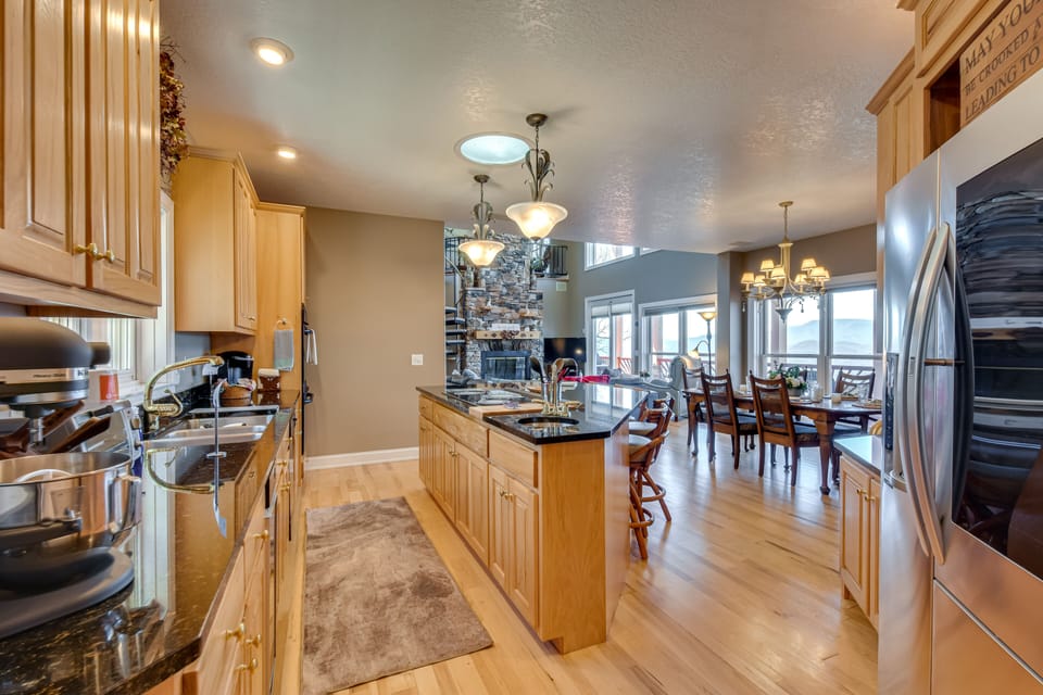 House (3 Bedrooms) | Interior