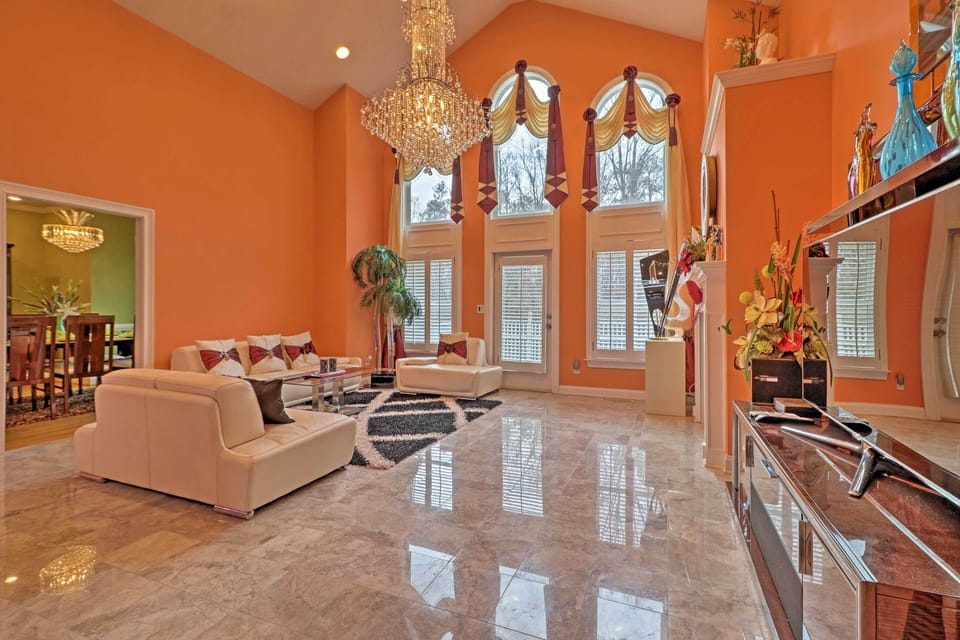 House (5 Bedrooms) | Interior