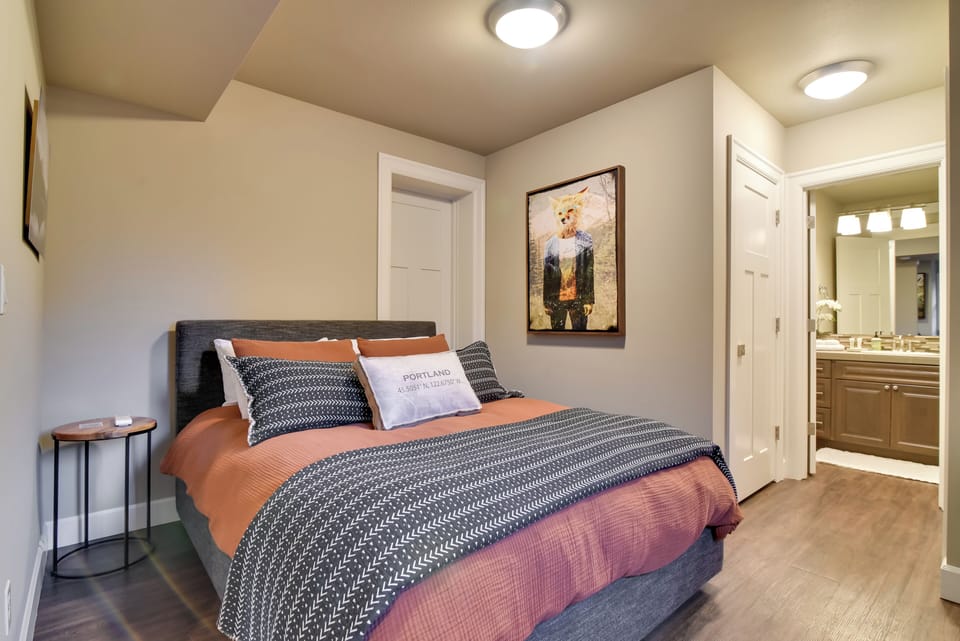 Apartment (0 Bedroom) | Interior