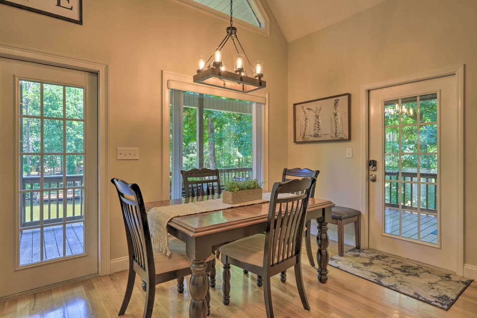 House (2 Bedrooms) | Interior