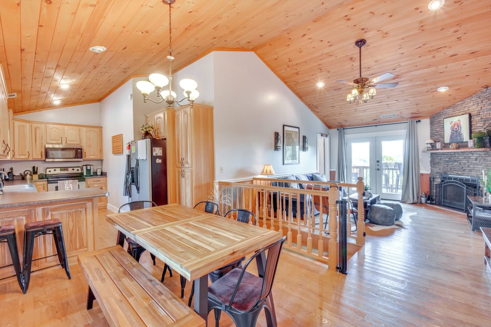 House (4 Bedrooms) | Interior
