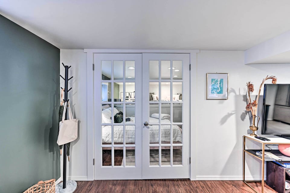 3 Mi to Dtwn Seattle: Queen Anne Apartment! Apartment in Queen Anne