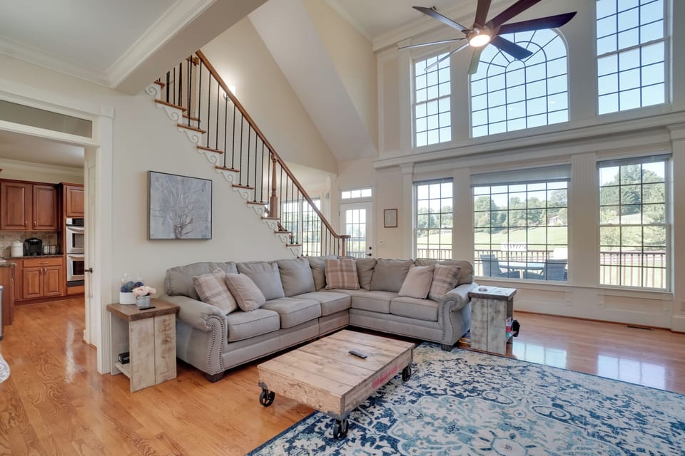 House (5 Bedrooms) | Interior