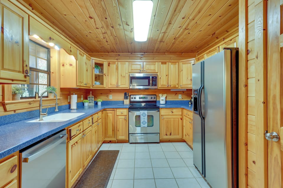 House (3 Bedrooms) | Interior