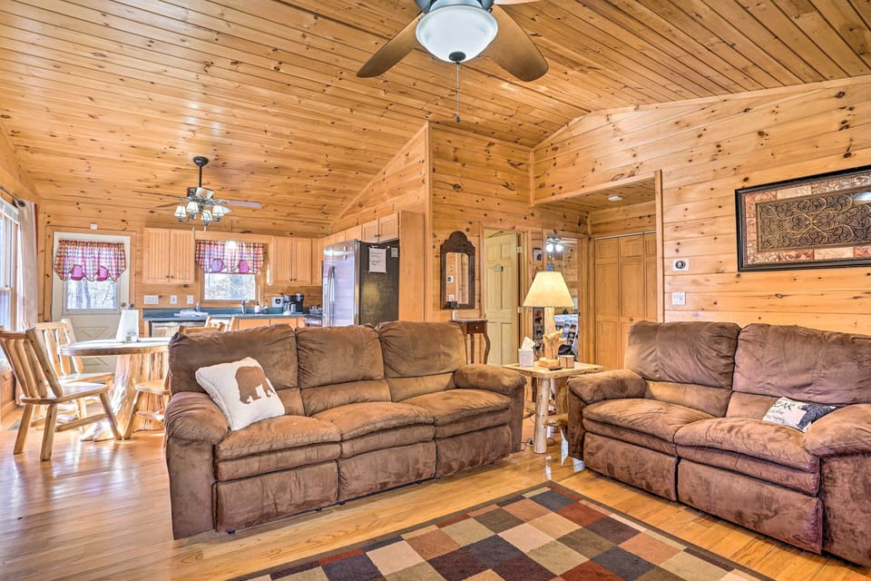 House (2 Bedrooms) | Interior