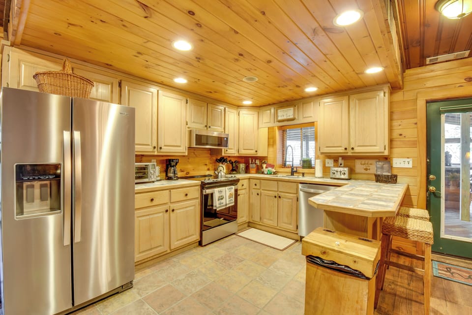 House (2 Bedrooms) | Interior