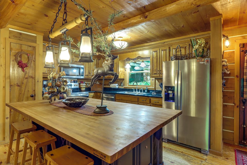 House (4 Bedrooms) | Interior