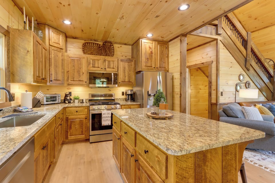 House (4 Bedrooms) | Interior