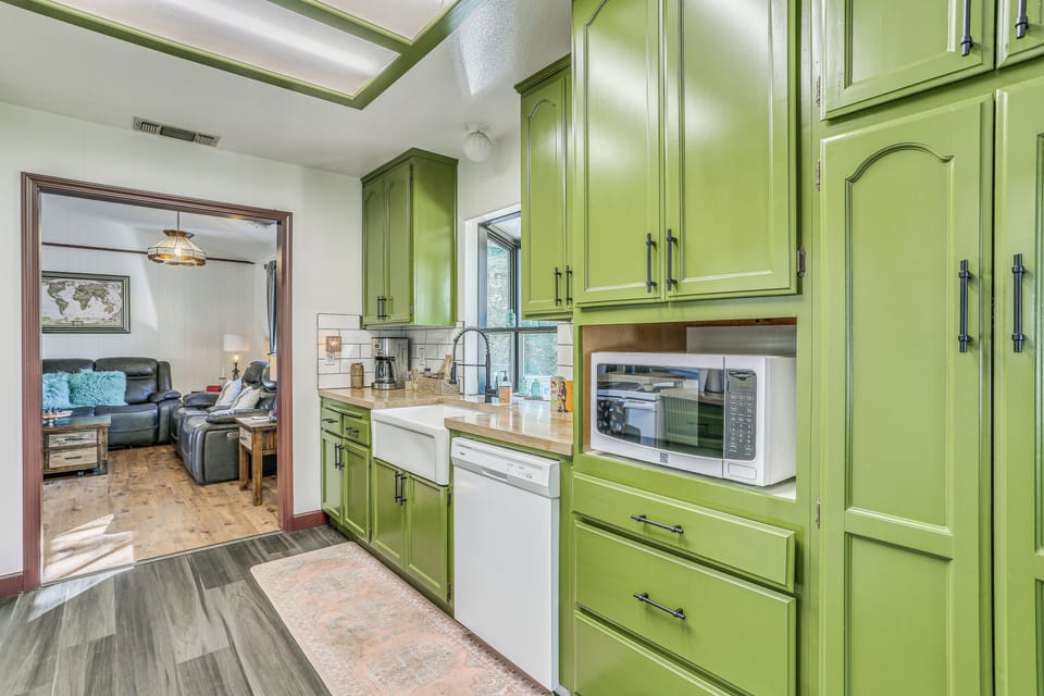 House (2 Bedrooms) | Interior