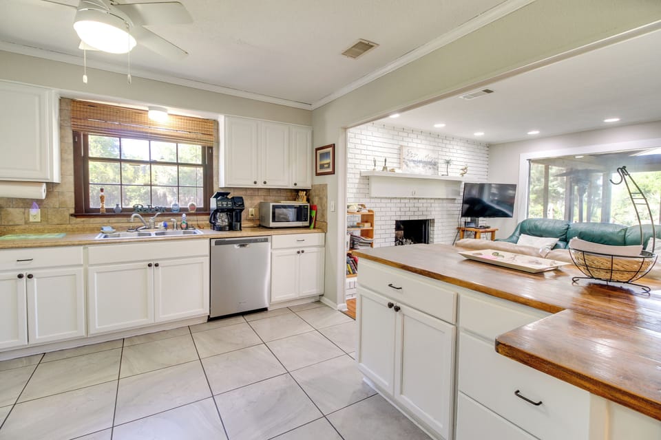 House (4 Bedrooms) | Interior