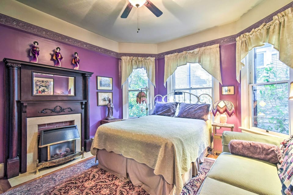 Historical Portland Home < 2 Mi to Downtown! Cottage in Portland