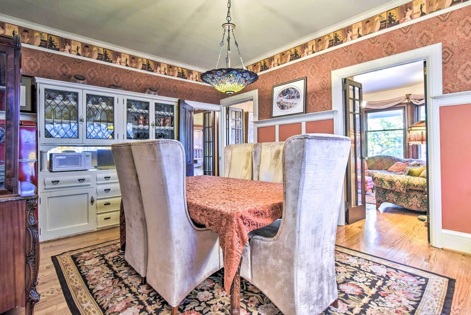 House (4 Bedrooms) | Interior