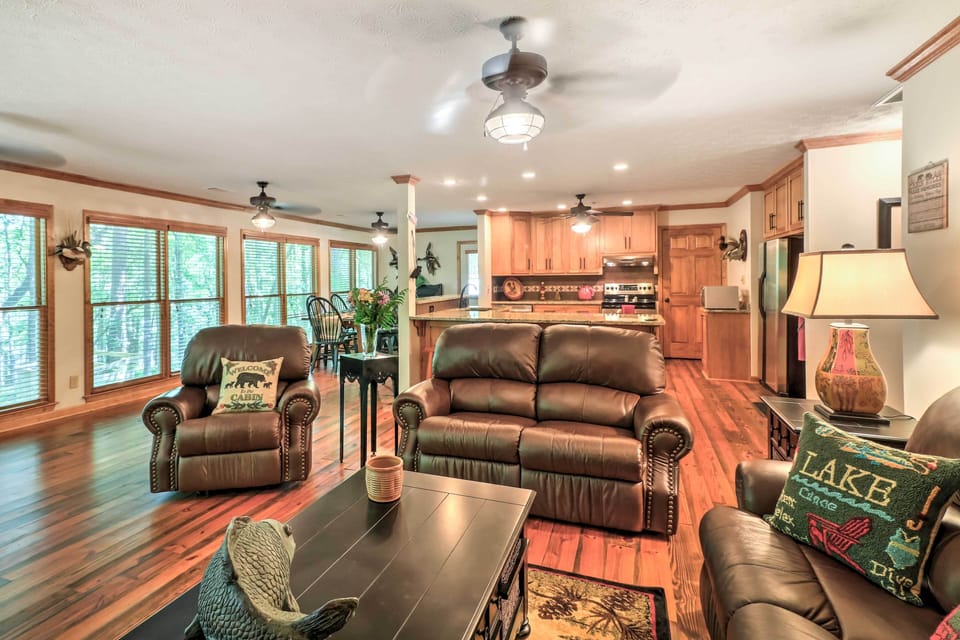 House (2 Bedrooms) | Interior