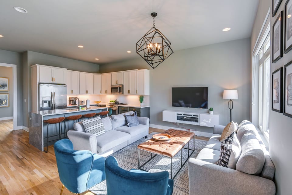Apartment (4 Bedrooms) | Front of property