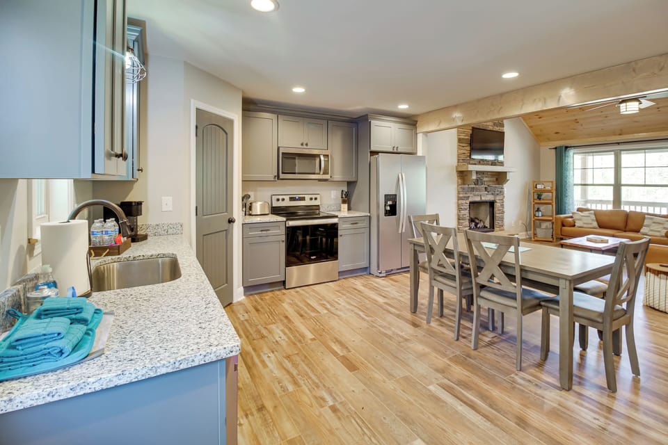House (3 Bedrooms) | Interior