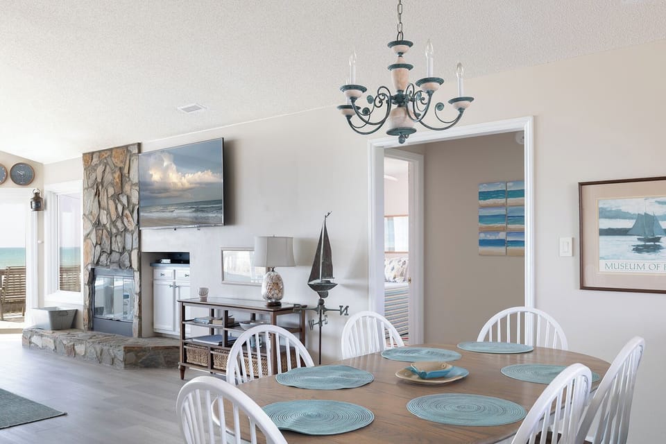 Level One Dining Area