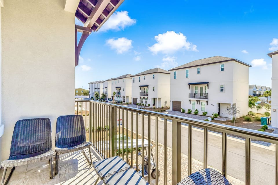 Heated Community Pool