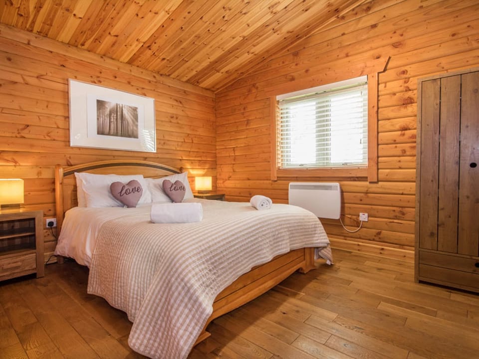 Double bedroom | Gael Cham, Aviemore