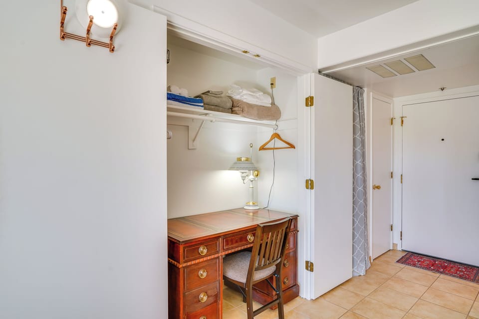 Apartment (0 Bedroom) | Interior