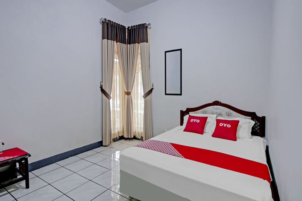Deluxe Double Room | Free WiFi, bed sheets