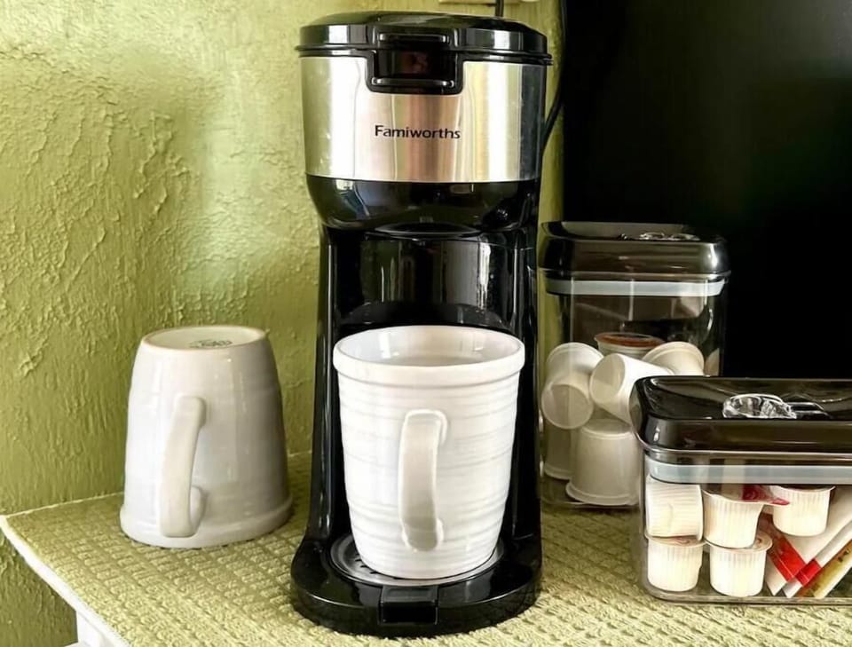 Regular/decaf pods as well as hot tea options.  Creamer, stirrers, and sweetners