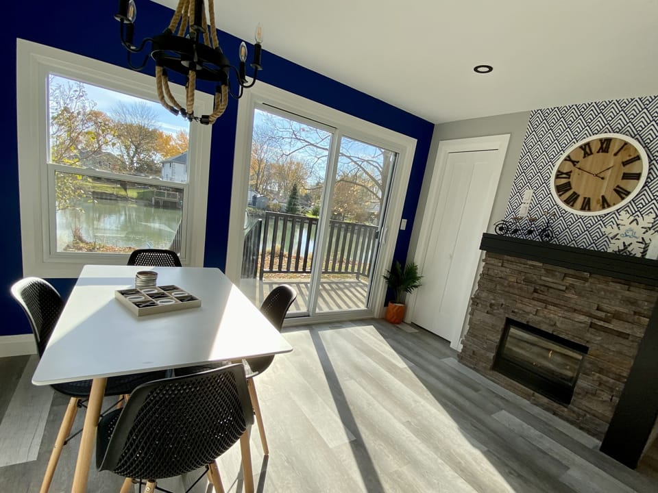 The dining area can be closed off as a 3rd bedroom to use w/ our air mattresses