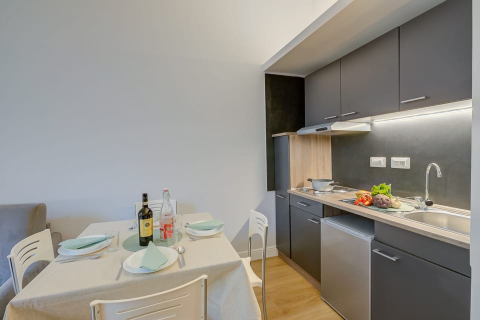 Kitchen and dining area