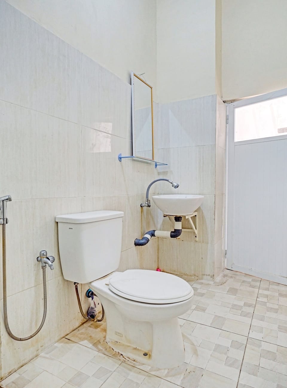 Shower, towels, soap