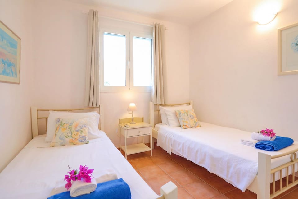 House, Smoking | 2 bedrooms