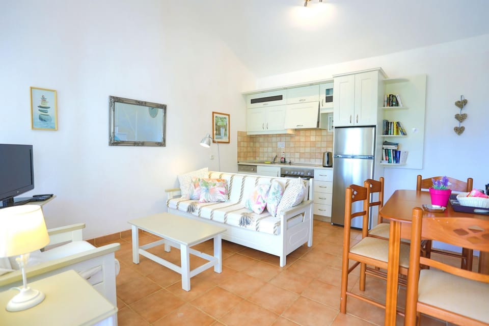 House, Smoking | 2 bedrooms