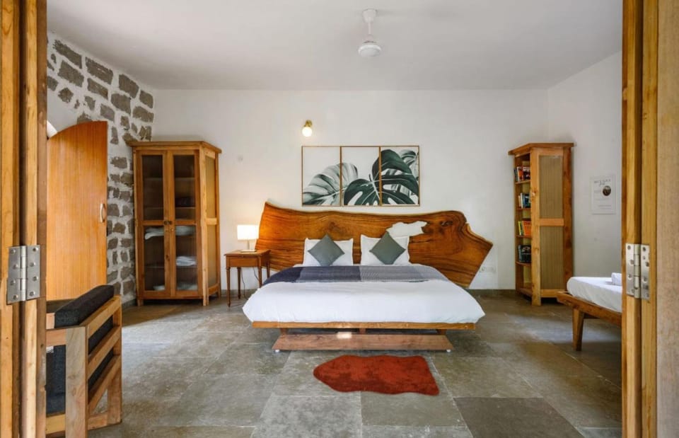 Luxury Room | Desk, WiFi (free), individually decorated, individually furnished