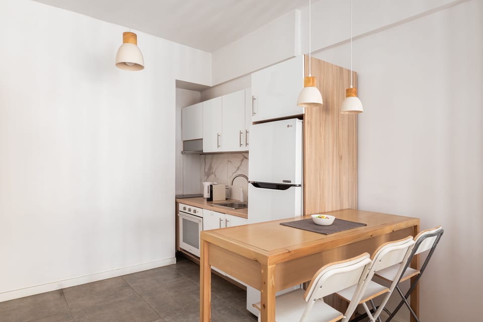 Comfort Apartment, 1 Queen Bed with Sofa bed, Balcony | Private kitchen | Full-size fridge, oven, stovetop, espresso maker