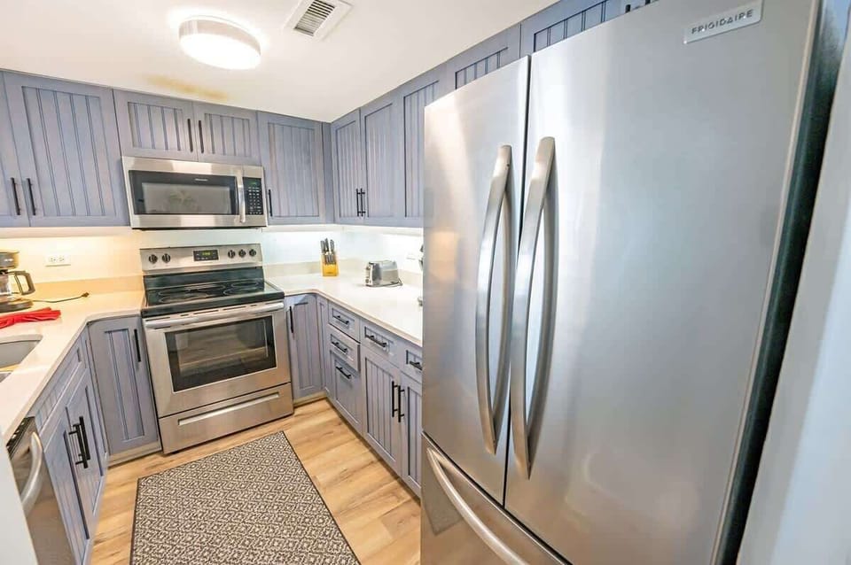 Large Kitchen Area