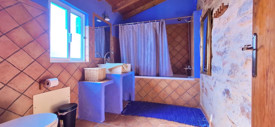 Quinta da Fornalha Farm Stay in Faro District