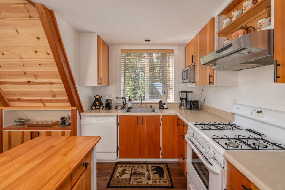 Kitchen 1