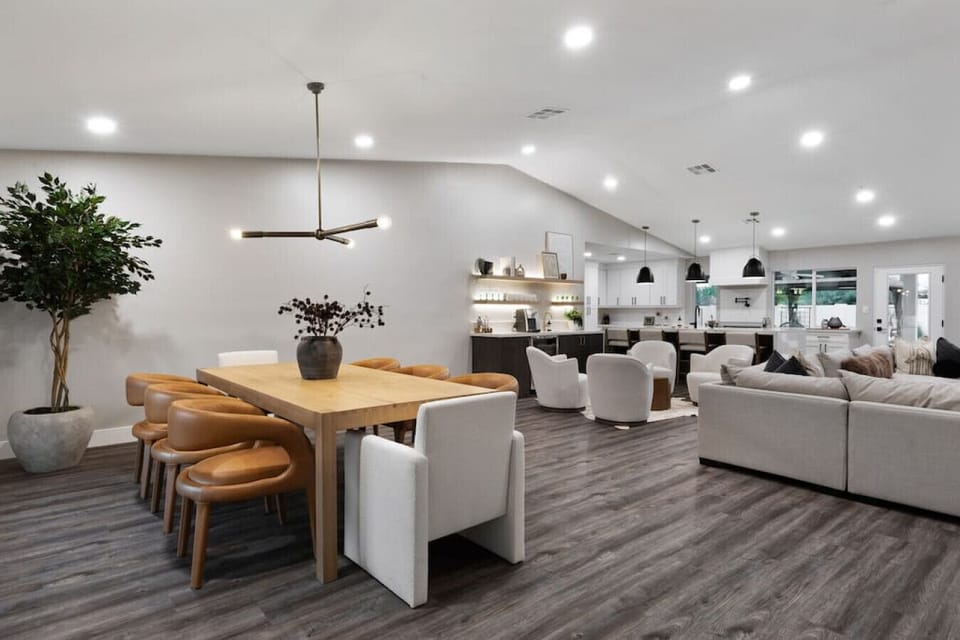 Host dinner or relax after a day in Old Town in this open dining and living area with a clean, contemporary vibe.