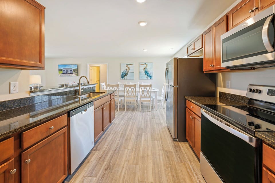 Surf or Sound Realty - 1173 - Mary and Clem Sea - Kitchen -2
