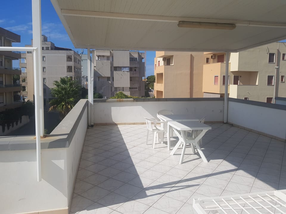 Apartment | Terrace/patio