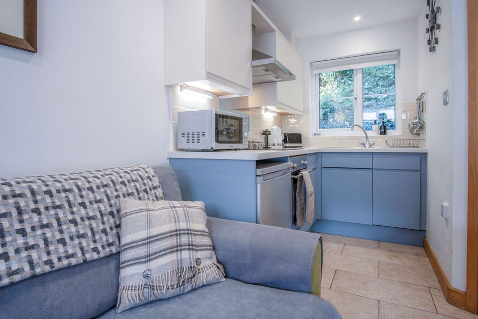 32-inch Smart TV with cable channels