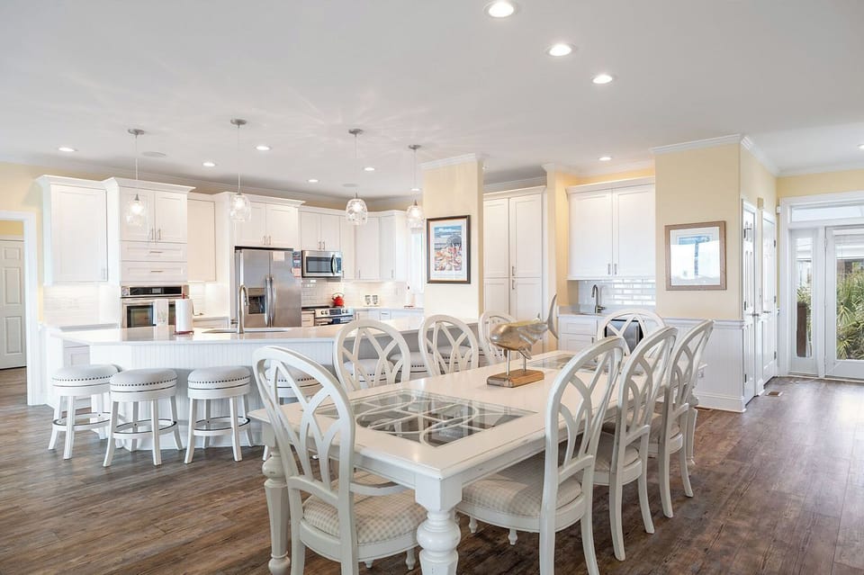 Level One Dining Area
