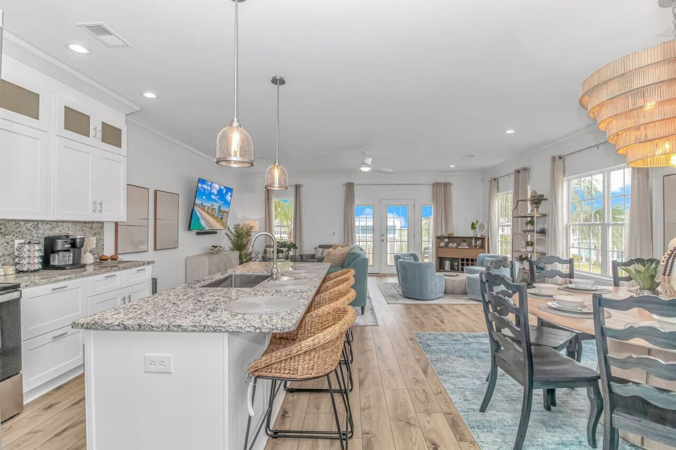 Large open floor plan for dining, entertaining or relaxing!