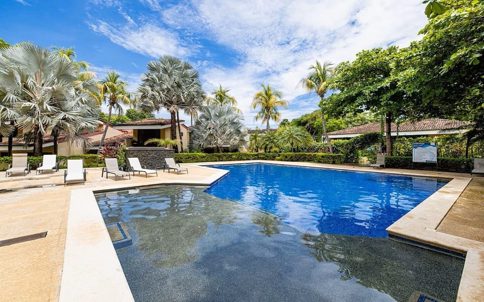 Pool, Onsite Resort-style