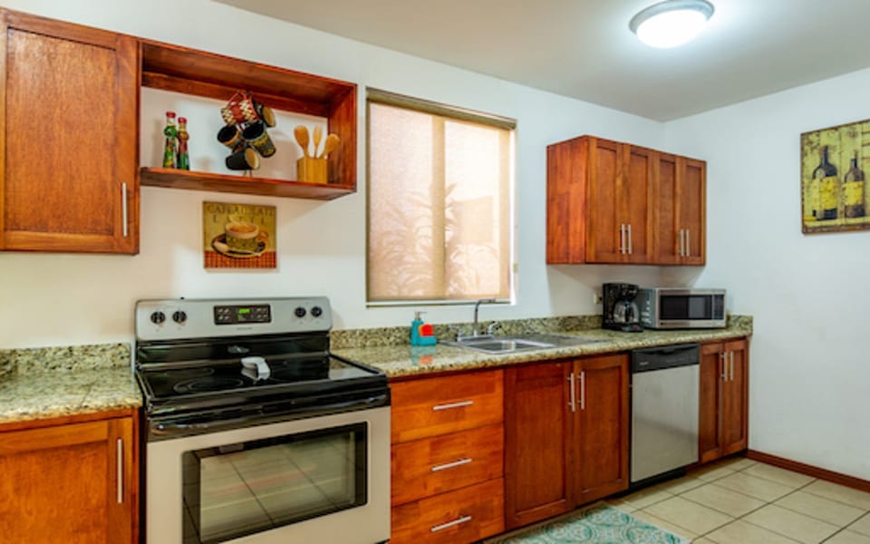Full Kitchen, Well Equiped
