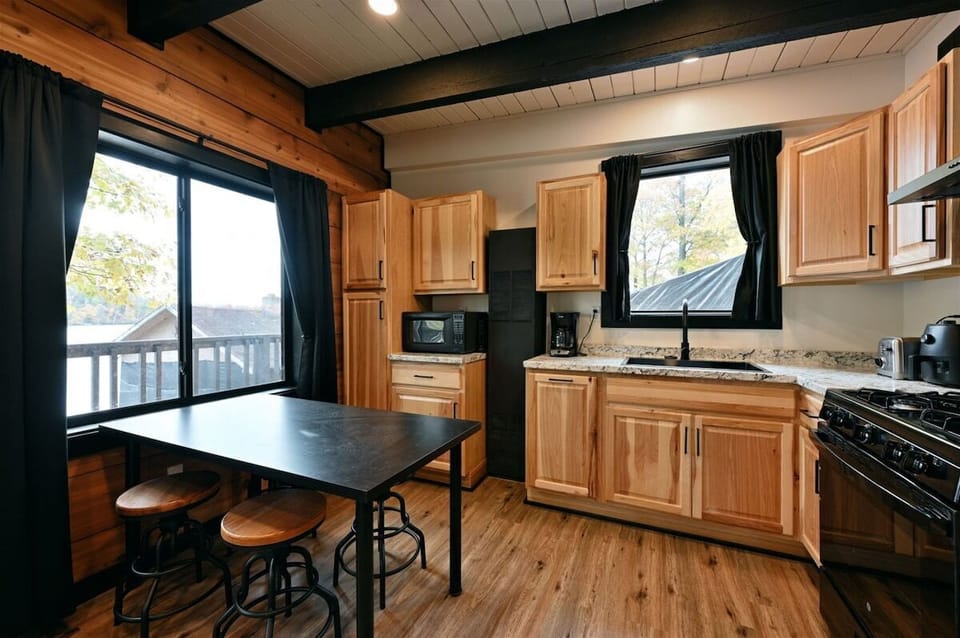 The Loon's nest has a well equipped kitchen for all your culinary needs.